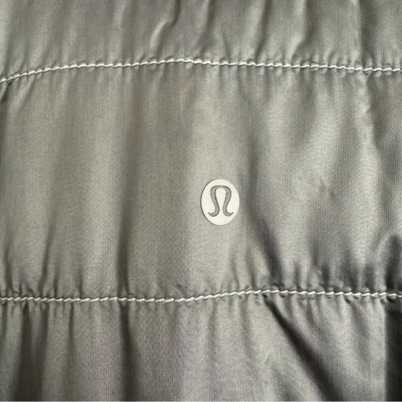 Lululemon Flip It & Reverse It Jacket Smoky Blush size: 8 - Picture 5 of 9